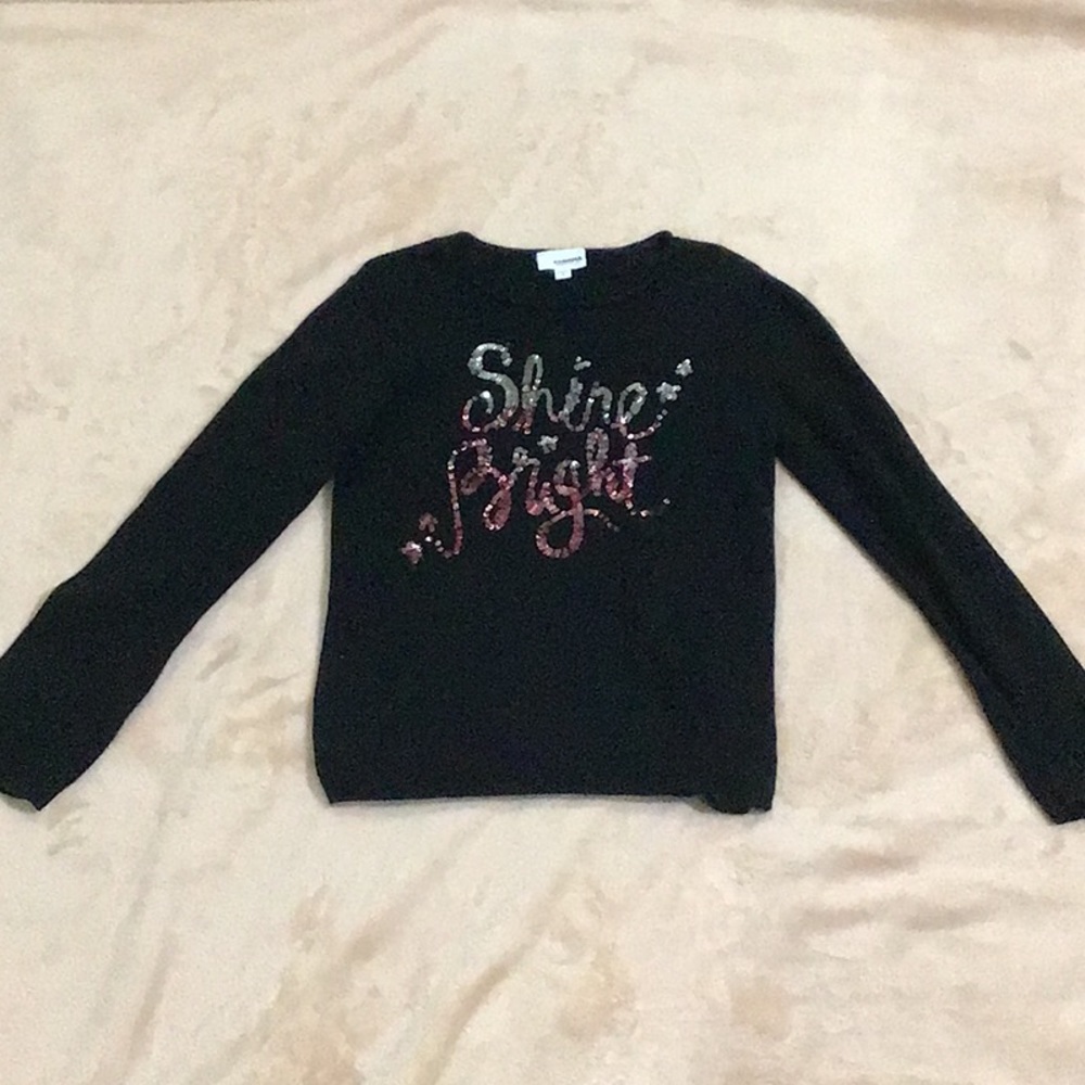Long sleeve sweater shirt